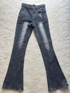 【新品未使用】ブーツカット・フレアデニム 黒 ブルー 即購入⭕️