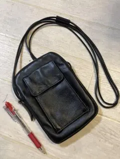 ナノユニバース　牛革　レザー　スマホショルダーバッグ　シガレットケース　ポーチのサムネイル