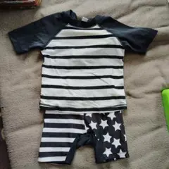 ベビー水着(男の子) 黒白ストライプ 星柄