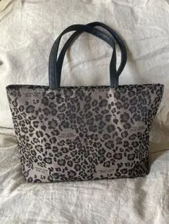 Item thumbnail for item 5b700a55-497d-452d-98b8-2cf18bbc0646