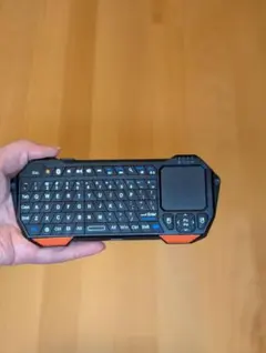 Fosmon 小型ワイヤレスミニキーボード タッチパッド搭載 片手操作OK！