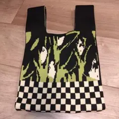ニット素材　トートバッグ 黒白チェック柄 緑植物デザイン