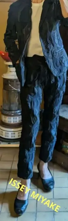 Item thumbnail for item 59989693-7218-4216-b657-aece5ccaf756