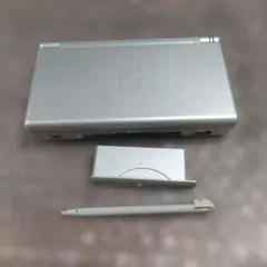 ニンテンドーDSライト　本体　USG−001　管理ナンバー7607