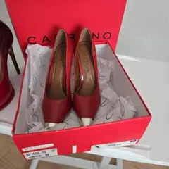 CARRANO レッド パンプス メタルキャップ 38のサムネイル