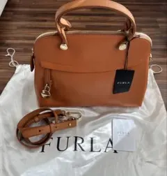 【美品】FURLA PIPER ハンドバッグ　M