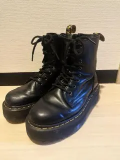 Dr.Martens JADON 8ホール UK4
