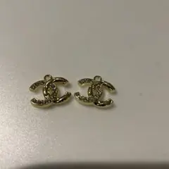 シャネルゴールドストーンロゴチャーム 2個セット
