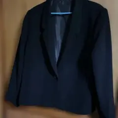 ブラック テーラードジャケット