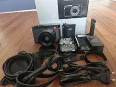 Leica Q2 美品 おまけ多数のサムネイル