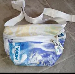 HOKA メッシュボディバッグ