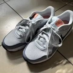 NIKE AIR