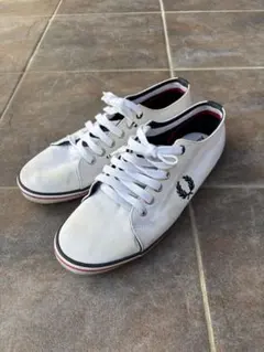 Fred Perry ホワイト スニーカー