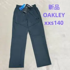 新品　OAKLEY　ストレートジャージパンツ　140㎝