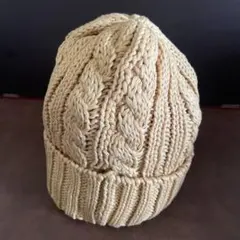 新品未使用　ケーブルニット帽　韓国ファッション秋冬 ベージュ