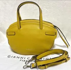 2026年最新】GiANNI chiarini バッグの人気アイテム - メルカリ