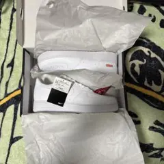 supreme NIKE air force 1 シュプフォース ナイキ　白