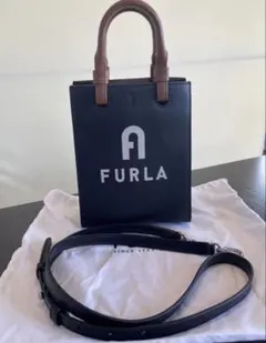 新品未使用 FURLA フルラ VARSITY STYLE トートバック A4 - メルカリ