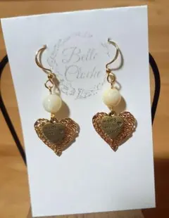 【１点物】ピアス　イヤリング　ハート　夏　メタルチャーム　フック　揺れる