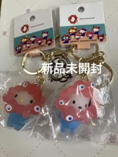 大阪万博　サンリオ　ポチャッコ　キティ　立体マスコットクリアカラーキーホルダー