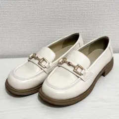 OLIVE des OLIVE エンブレム付きローファー アイボリー L - メルカリ