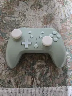 3COINS　ワイヤレスコントローラー ライトグリーン　ミニ