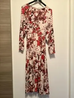 H&M 花柄 長袖 ロングワンピース 赤色 エイチアンドエム ワンピース