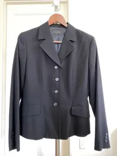 ￼ 黒から濃紺色 レディース　スーツ　ビジネス　リクルート　フォーマル