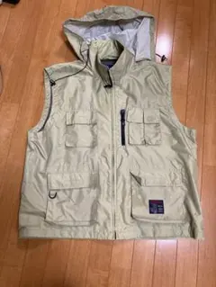 アウトドア　ナイロン　ペスト