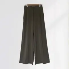 UNIQLO クレープジャージーストレートパンツ　オリーブ　S