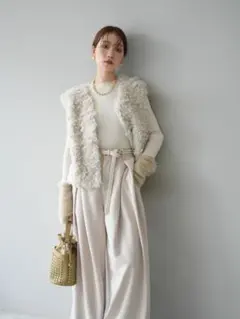 プードルファーショートベスト フェイクプードルボアベスト エクリュ Lumier