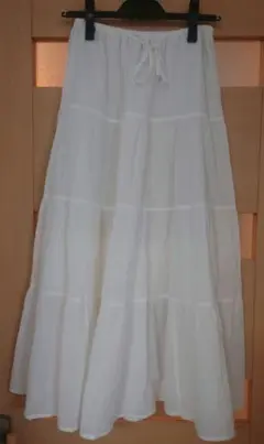 GU ホワイト フレアスカート 3層ティアード
