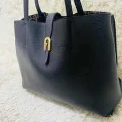 美品 フルラ FURLA ソフィア　レザー　黒 トートバッグ シボ革 現行ロゴ