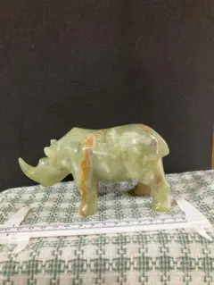 天然石 サイ 置物 オブジェ