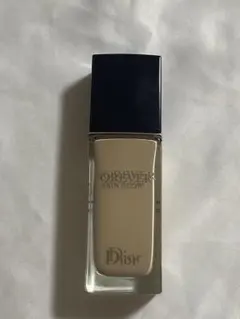 Dior Forever Skin Glow リキッドファンデーション　ON
