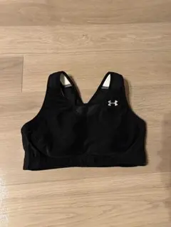 Under Armour ブラック スポーツブラ MD