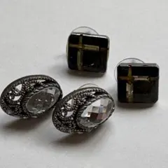 【ヴィンテージボタン】ピアス2点セット アンティーク調 透かし彫り＆モダン