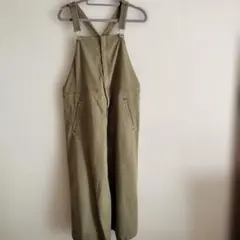 オリーブグリーン　カーキ　 サロペット