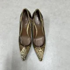 PRADA パイソン柄 パンプスのサムネイル