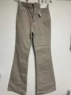 GU コーデュロイフレアパンツ Mサイズ ベージュ