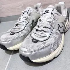 NIKE V2K RUN スニーカー ホワイト シルバー　26cm
