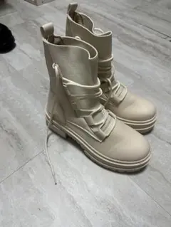 ホワイトベージュ 厚底 レースアップブーツ