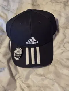 新品　adidas キャップ　3本ライン 58cm