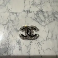 CHANEL シルバー黒ライン入クリスタルデコレーションパーツカボション