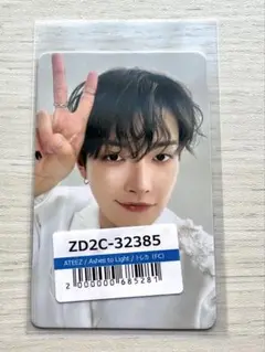 ATEEZ 　ホンジュン　FC特典トレカ