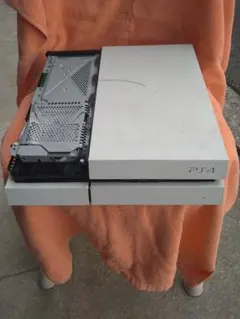 ホワイト PS4 本体（ジャンク品）