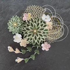 つまみ細工　髪飾り　✴︎結花✴︎モスグリーン成人式卒業式七五三　No.443再販4