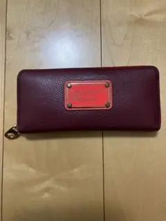 美品　マークジェイコブス　MARC JACOBS 長財布　赤紫