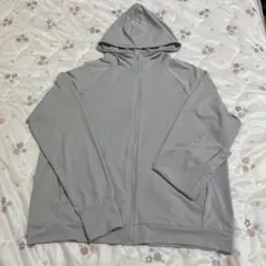 ユニクロ　エアリズム　UVカットメッシュパーカー