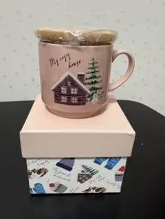 【新品未使用】 ピンクのマグカップ 木製の蓋付き